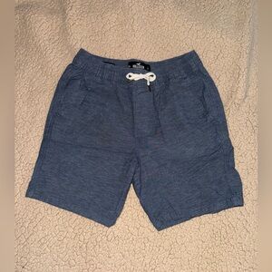 Hollister 7” Inseam Chino Shorts (Men’s)